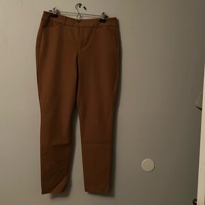 Old navy hi rise slacks 12 with pockets Never worn